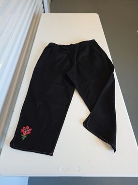 Bob Mackie Wearable Art Pants Red Floral Embroidered Black 2X (M2)